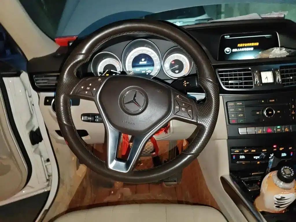 2015 Mercedes-Benz E-Class Facelift E 260 L Sport — миниатюра 3