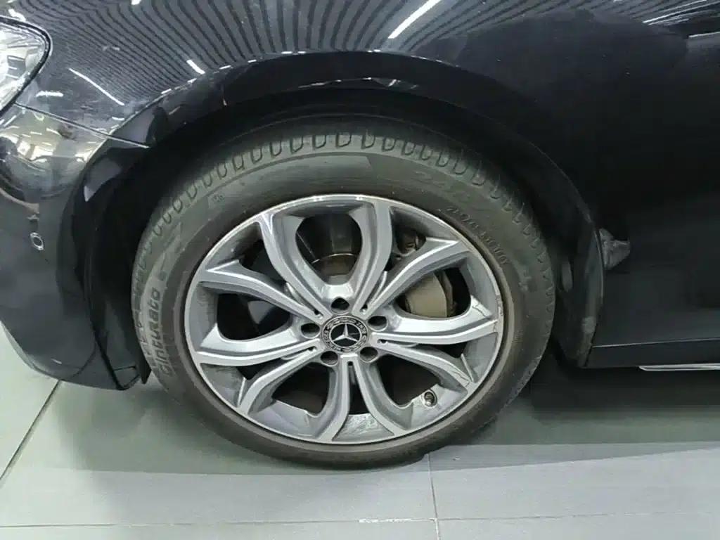 Mercedes-Benz E-Class 2020 Facelift E 300 L Sport Style — миниатюра 23