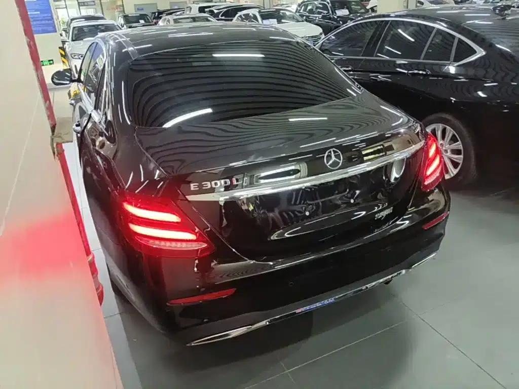 Mercedes-Benz E-Class 2020 Facelift E 300 L Sport Style — миниатюра 5
