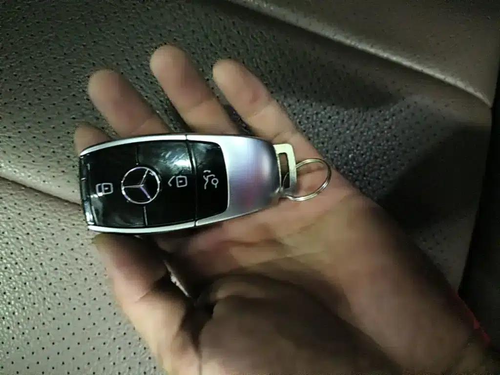 Mercedes-Benz E-Class 2020 Facelift E 300 L Sport Style — миниатюра 9