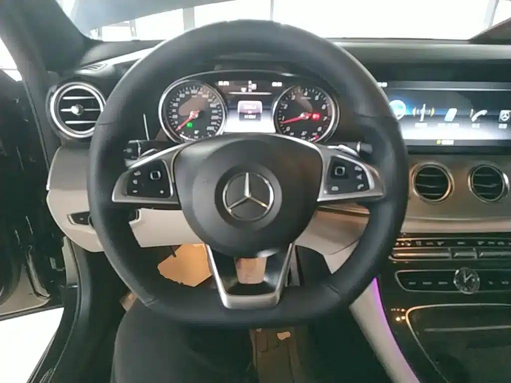 2017 Mercedes-Benz E-Class E 200 Sport 4MATIC — миниатюра 11