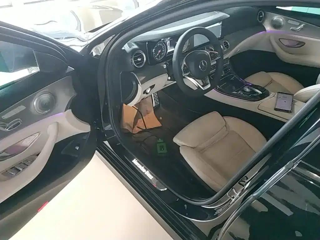 2017 Mercedes-Benz E-Class E 200 Sport 4MATIC — миниатюра 16