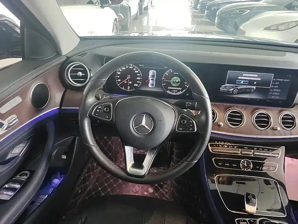 2017 Mercedes-Benz E-Class E 300 L Luxury — миниатюра 11