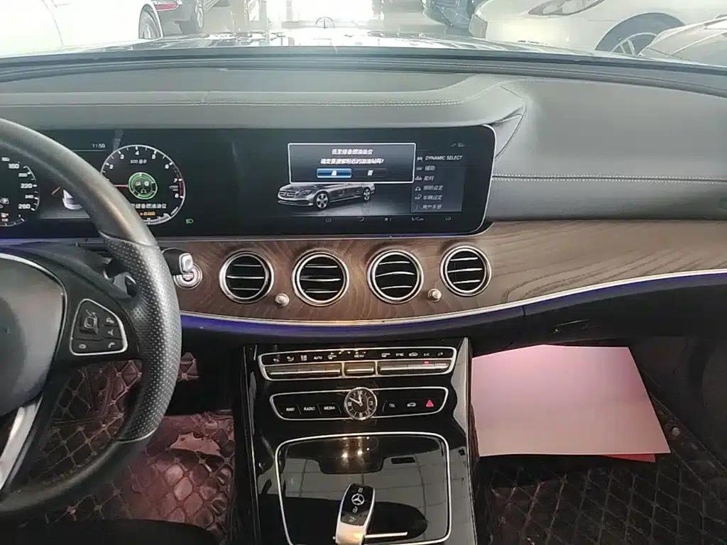 2017 Mercedes-Benz E-Class E 300 L Luxury — миниатюра 13