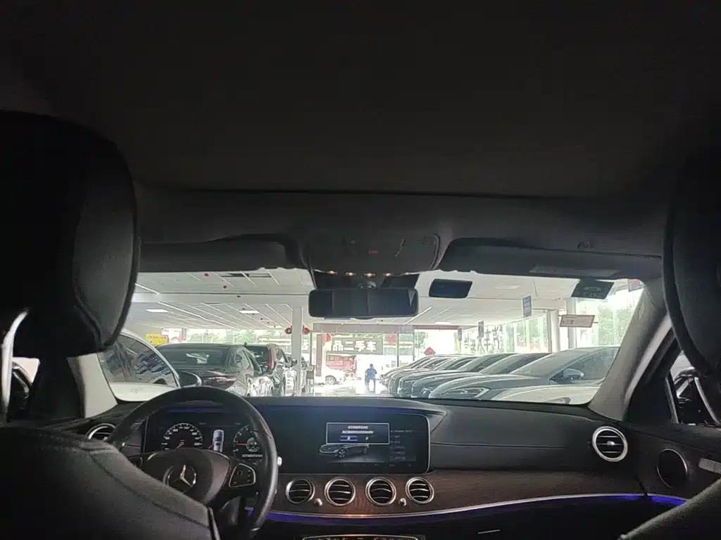 2017 Mercedes-Benz E-Class E 300 L Luxury — миниатюра 18