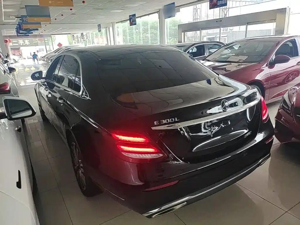 2017 Mercedes-Benz E-Class E 300 L Luxury — миниатюра 5