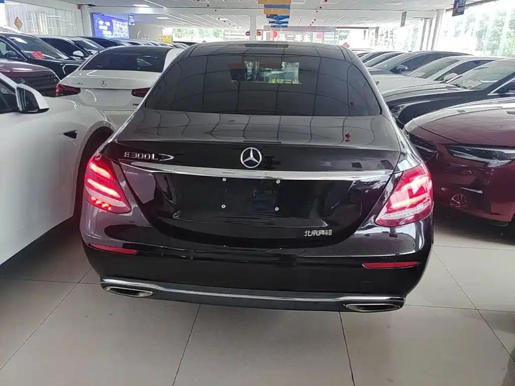 2017 Mercedes-Benz E-Class E 300 L Luxury — миниатюра 6