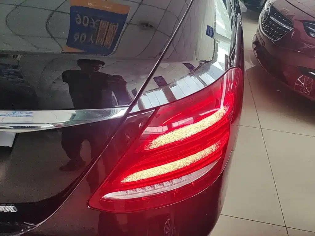 2017 Mercedes-Benz E-Class E 300 L Luxury — миниатюра 8