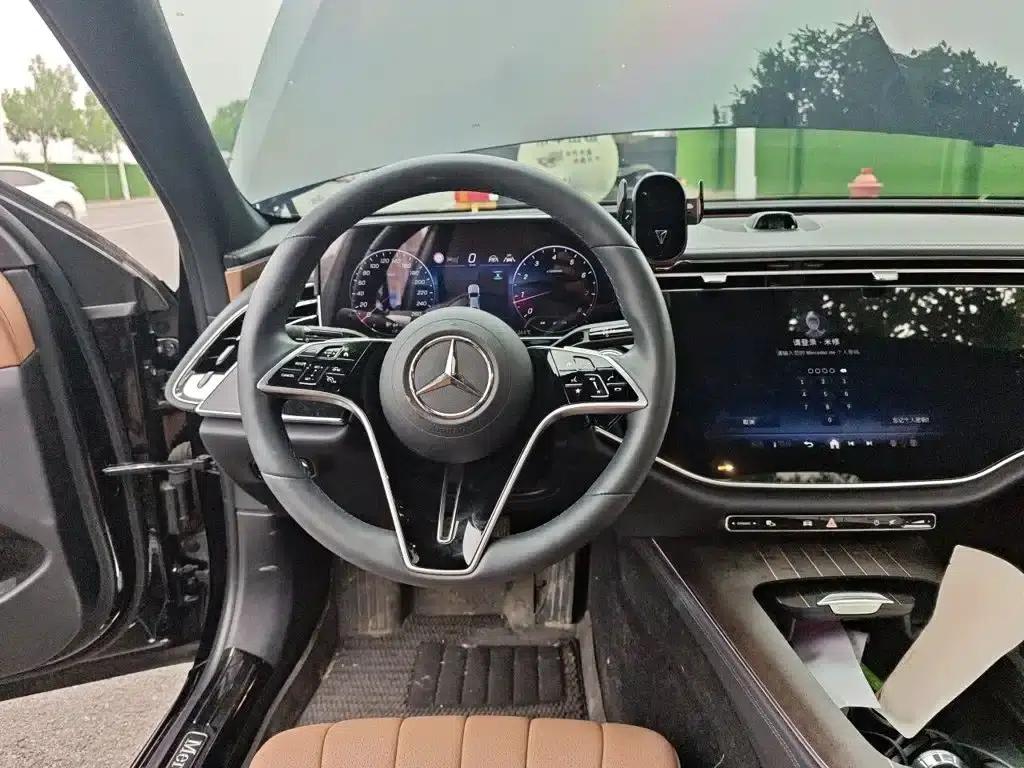 2024 Mercedes-Benz E-Class E 300 L Luxury — миниатюра 3