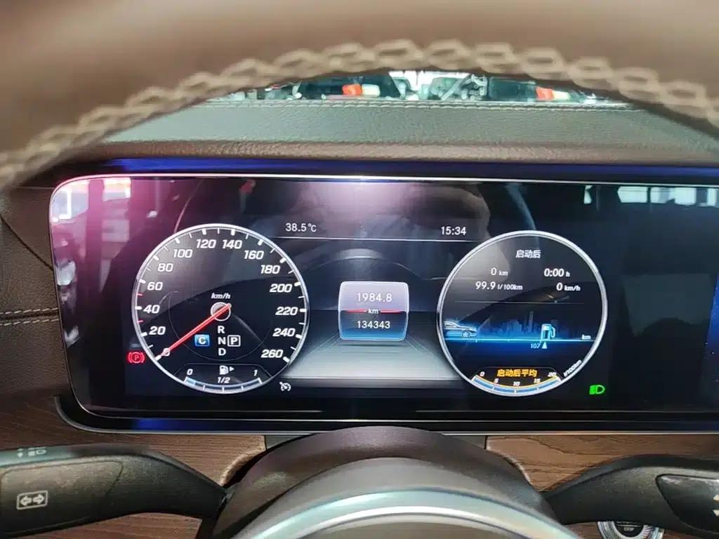 Mercedes-Benz E-Class 2020 Facelift E 300 L Special Edition — миниатюра 12