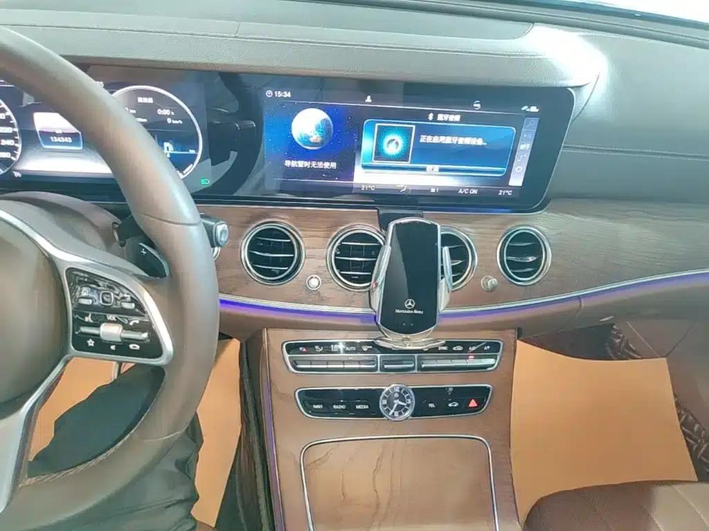 Mercedes-Benz E-Class 2020 Facelift E 300 L Special Edition — миниатюра 13