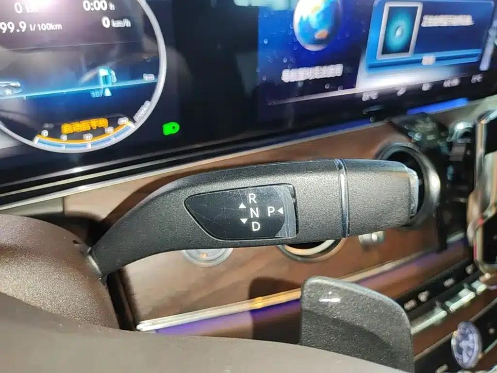 Mercedes-Benz E-Class 2020 Facelift E 300 L Special Edition — миниатюра 14