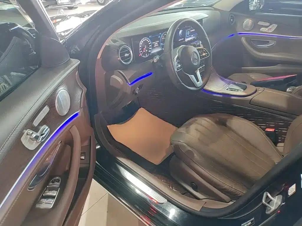 Mercedes-Benz E-Class 2020 Facelift E 300 L Special Edition — миниатюра 16