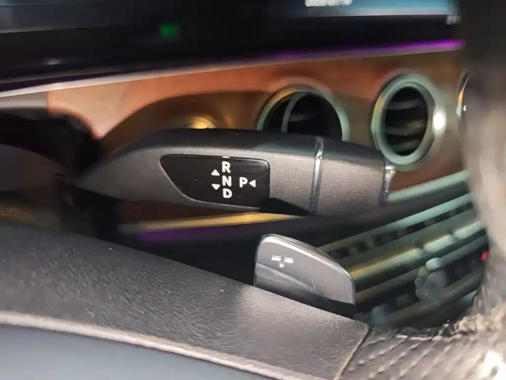 2017 Mercedes-Benz E-Class E 320 L 4MATIC — миниатюра 14