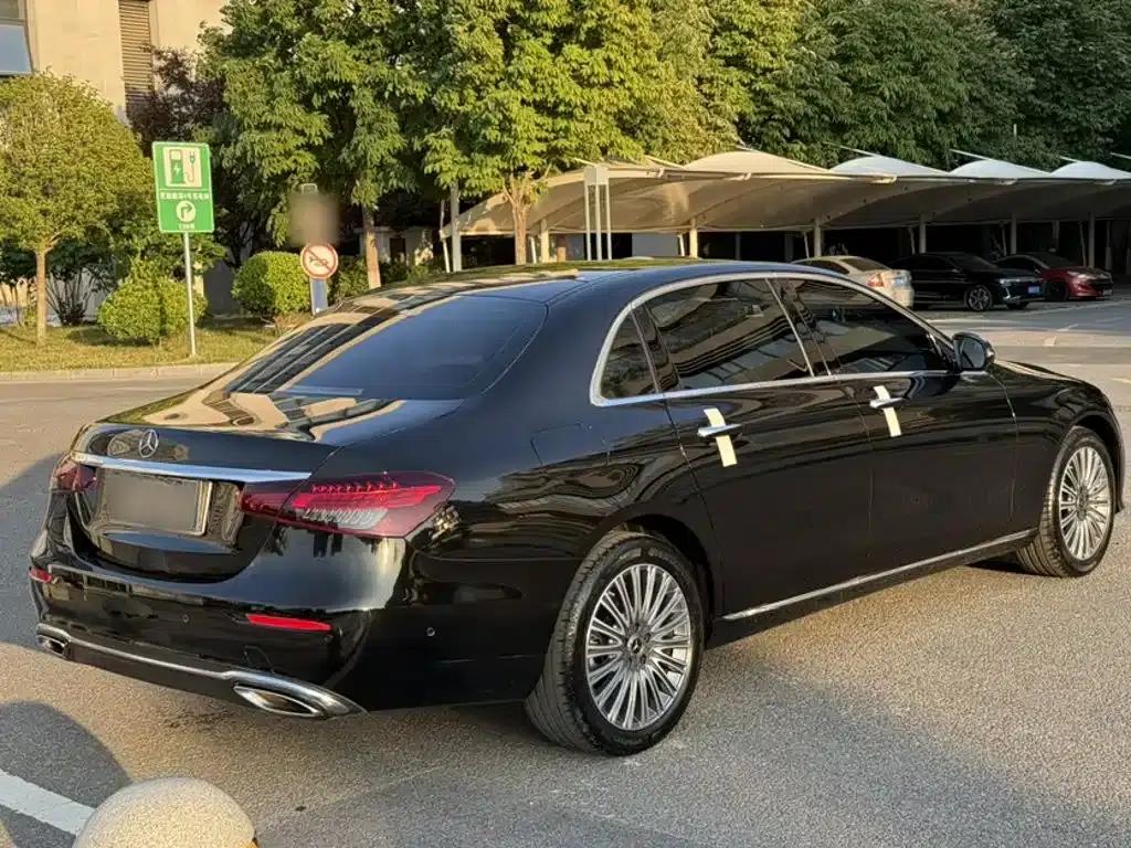 Mercedes-Benz E-Class 2022 Facelift E 300 L Fashion Model — миниатюра 15