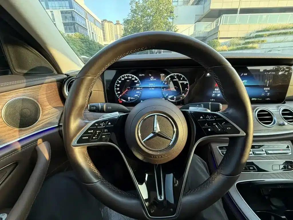 Mercedes-Benz E-Class 2022 Facelift E 300 L Fashion Model — миниатюра 18