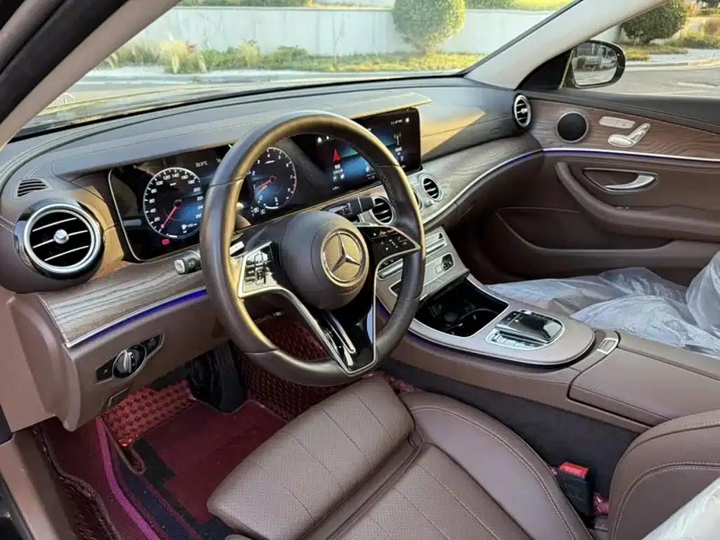 Mercedes-Benz E-Class 2022 Facelift E 300 L Fashion Model — миниатюра 20