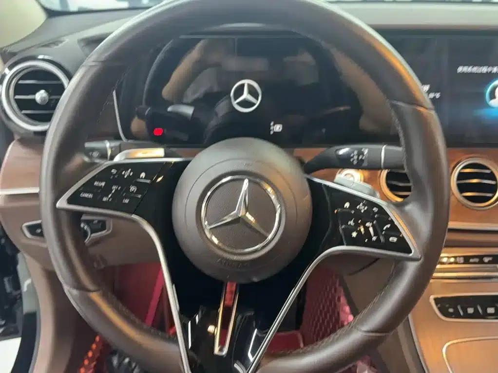 Mercedes-Benz E-Class 2022 Facelift E 300 L Fashion Model — миниатюра 4