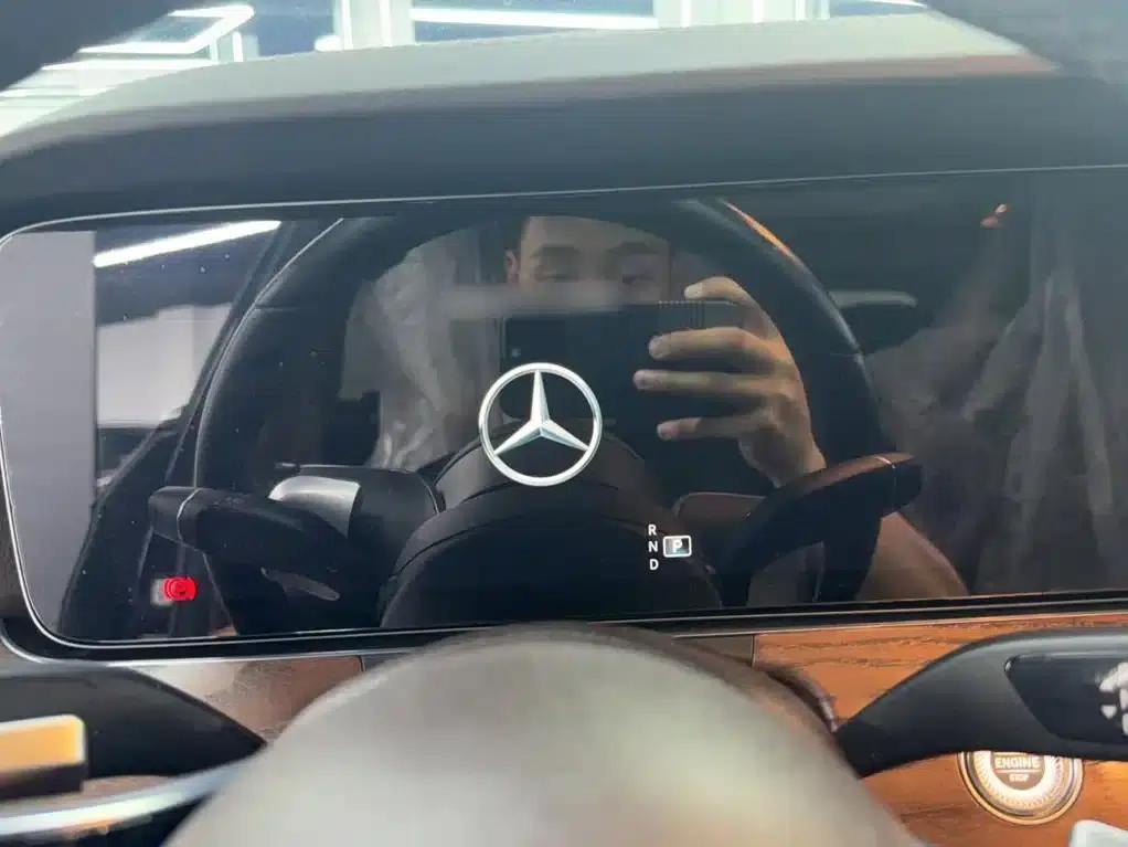 Mercedes-Benz E-Class 2022 Facelift E 300 L Fashion Model — миниатюра 5