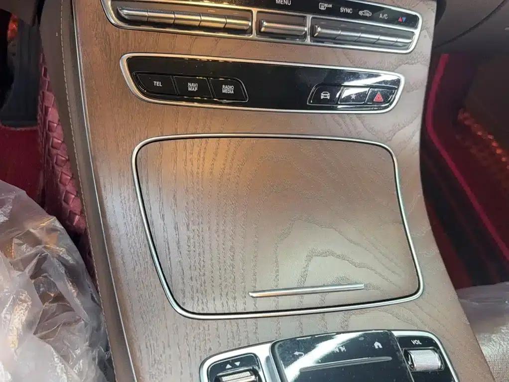 Mercedes-Benz E-Class 2022 Facelift E 300 L Fashion Model — миниатюра 9