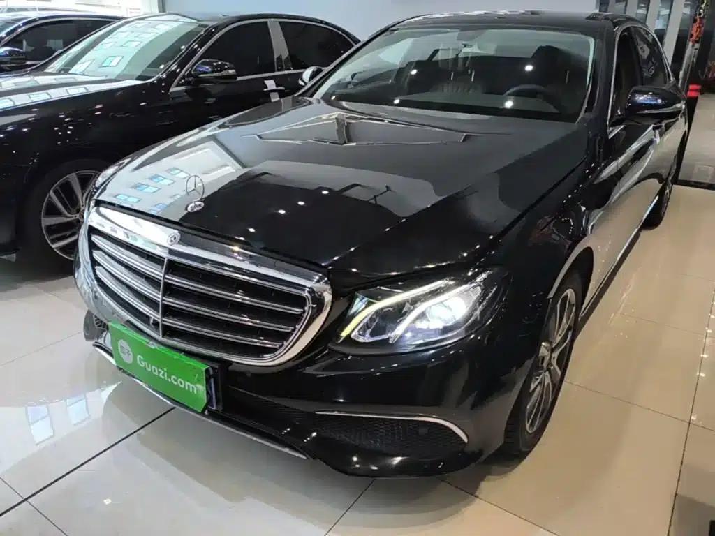 2017 Mercedes-Benz E-Class E 300 L Luxury — миниатюра 2