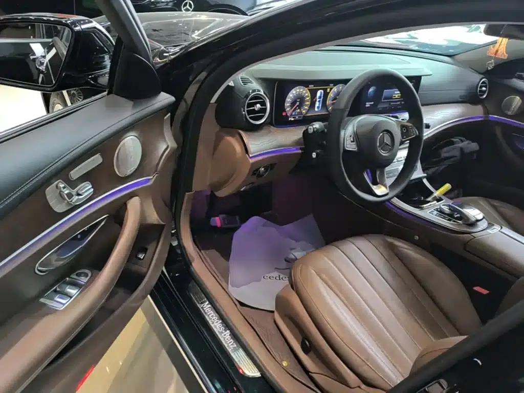2017 Mercedes-Benz E-Class E 300 L Luxury — миниатюра 16