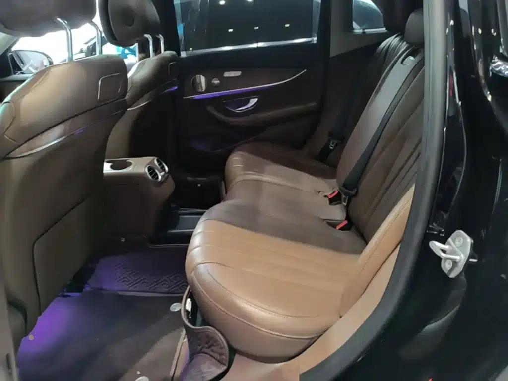 2017 Mercedes-Benz E-Class E 300 L Luxury — миниатюра 17