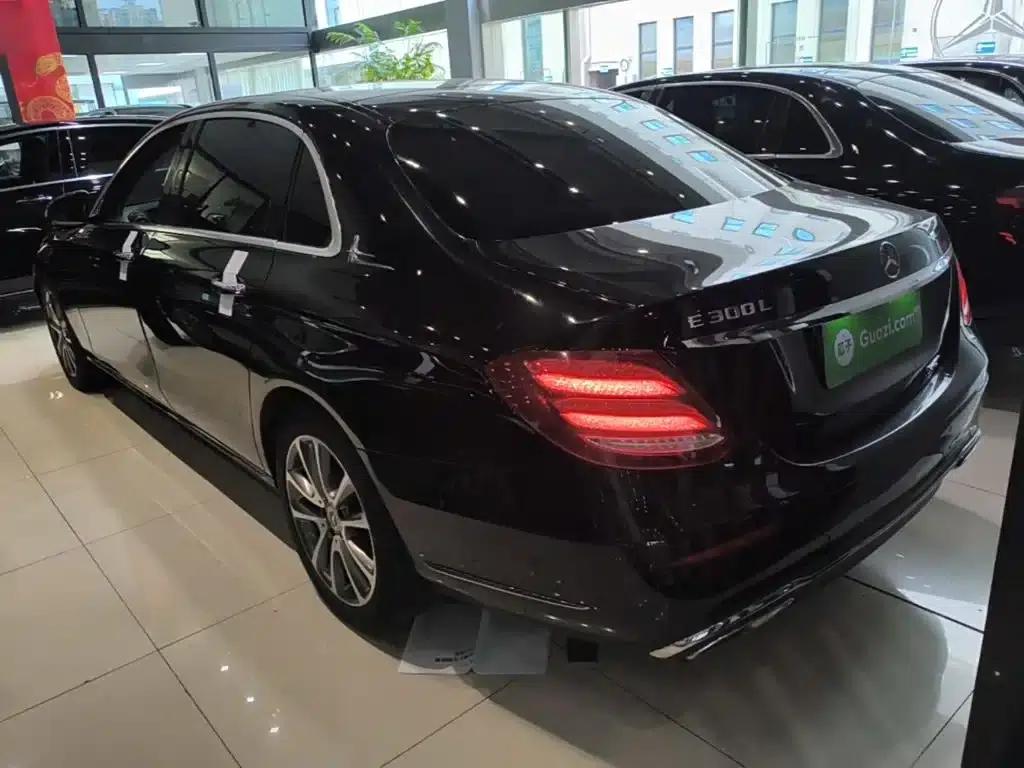 2017 Mercedes-Benz E-Class E 300 L Luxury — миниатюра 5