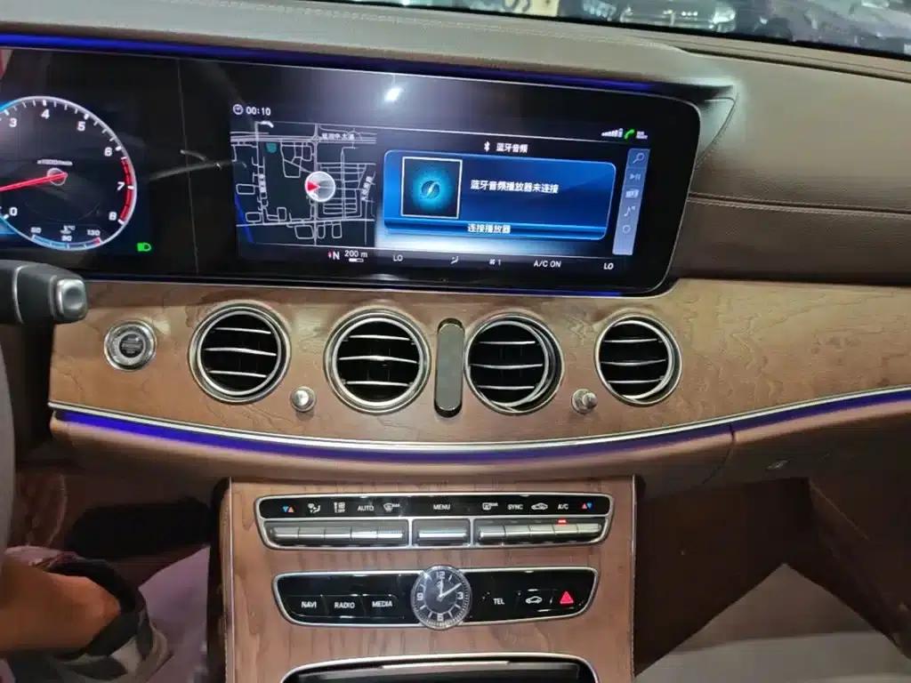 2017 Mercedes-Benz E-Class E 300 L Luxury — миниатюра 13