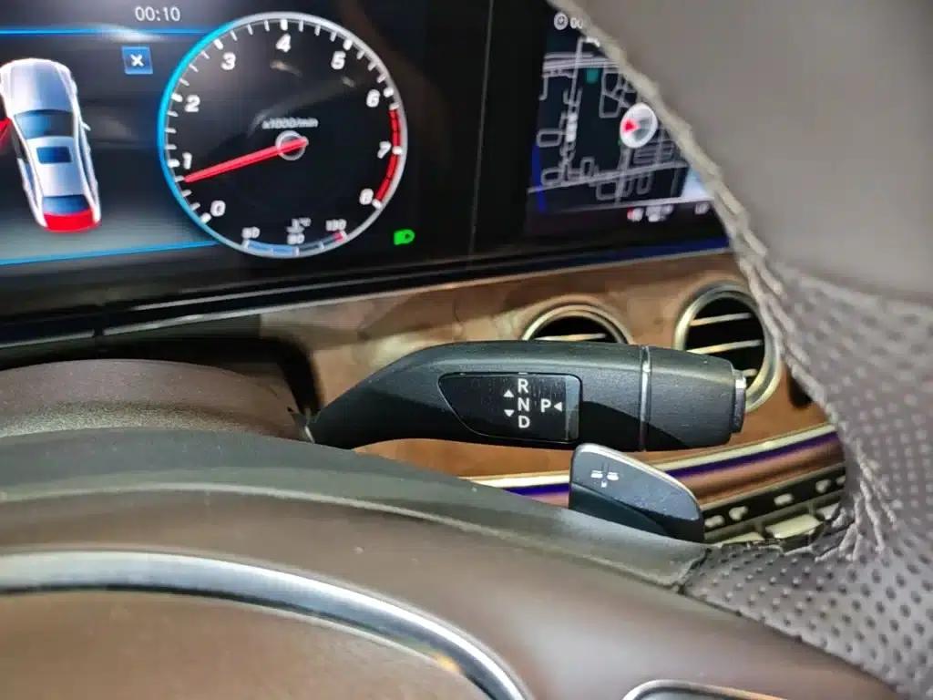2017 Mercedes-Benz E-Class E 300 L Luxury — миниатюра 14