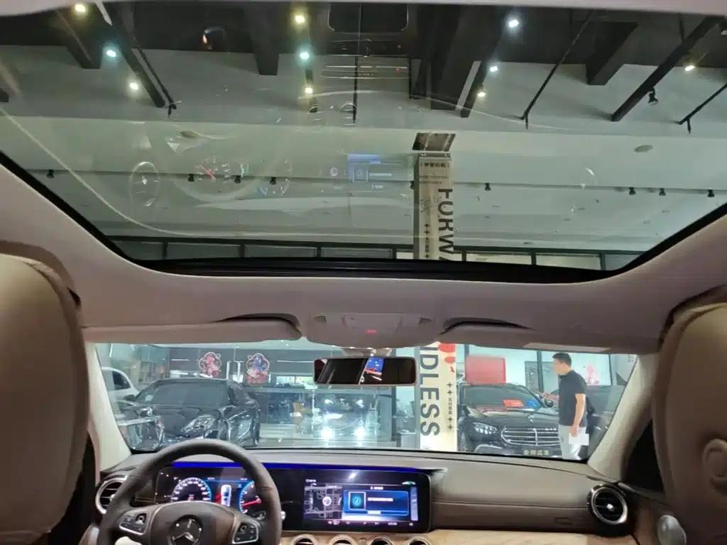 2017 Mercedes-Benz E-Class E 300 L Luxury — миниатюра 18