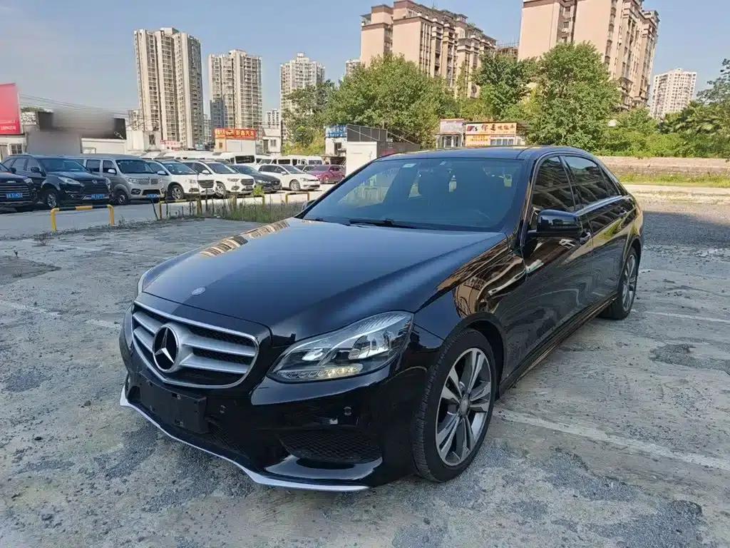 2015 Mercedes-Benz E-Class Facelift E 200 L Sport — миниатюра 2