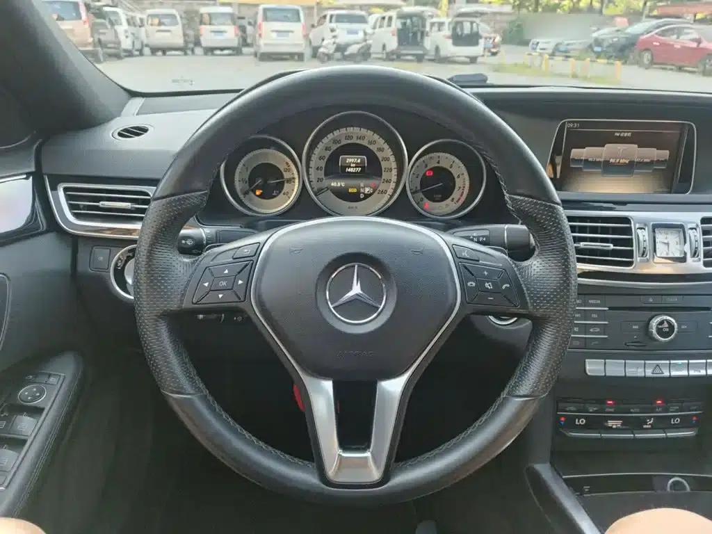 2015 Mercedes-Benz E-Class Facelift E 200 L Sport — миниатюра 11