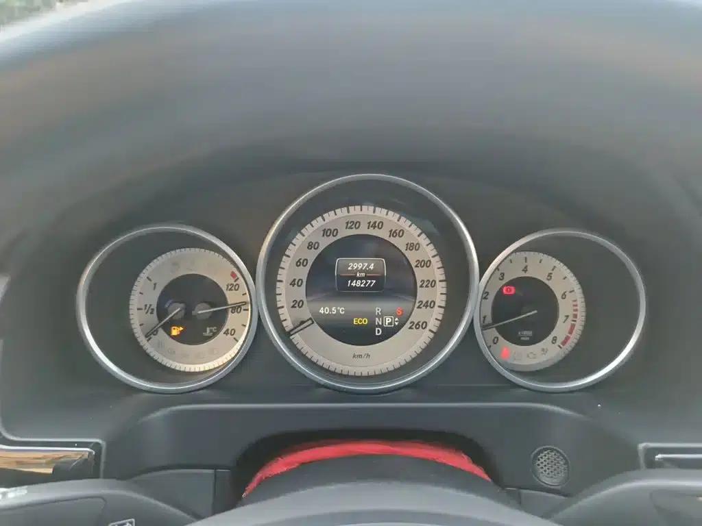 2015 Mercedes-Benz E-Class Facelift E 200 L Sport — миниатюра 12