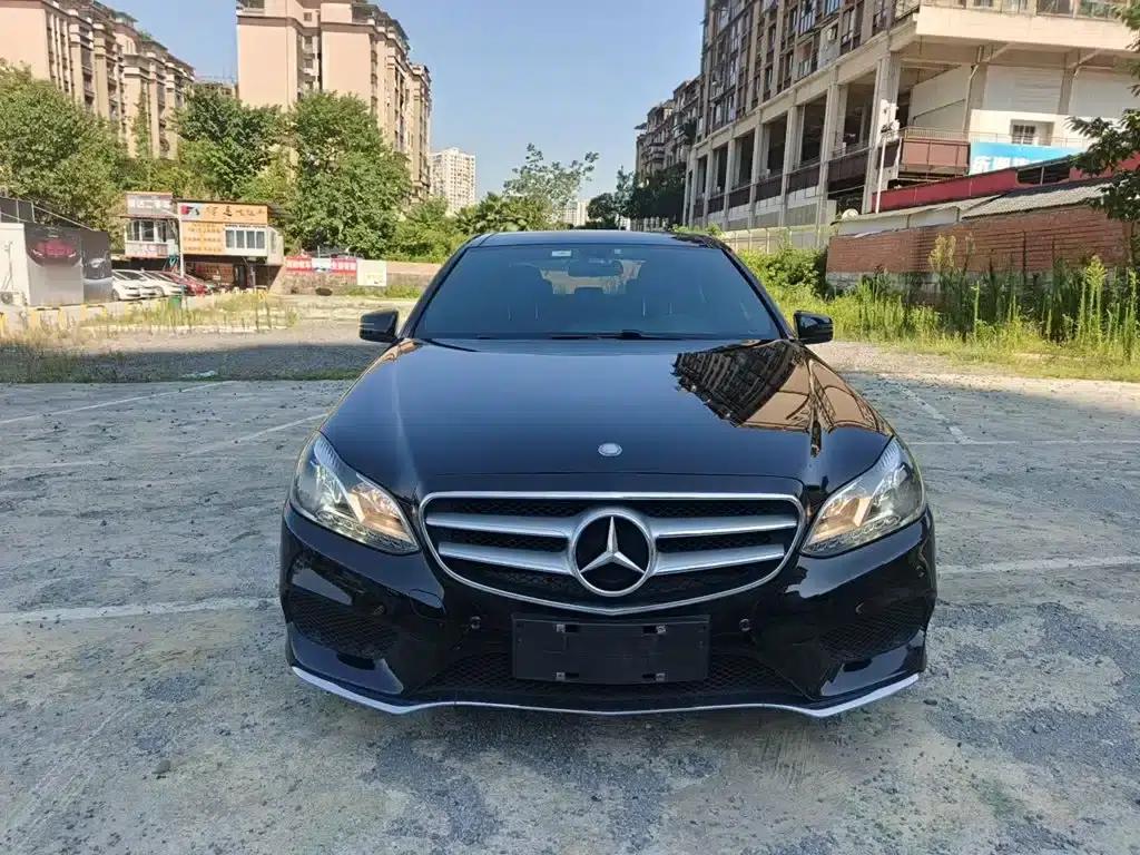 2015 Mercedes-Benz E-Class Facelift E 200 L Sport — миниатюра 3