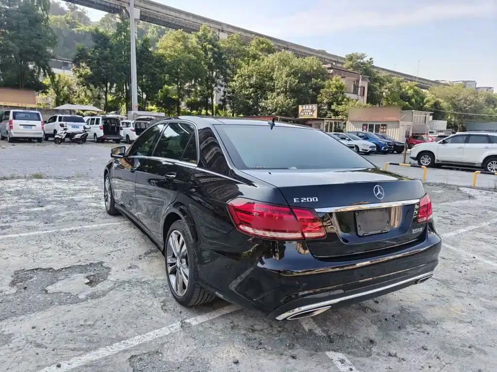 2015 Mercedes-Benz E-Class Facelift E 200 L Sport — миниатюра 5
