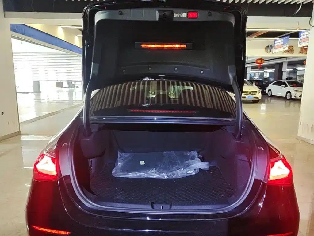 Mercedes-Benz E-Class 2024 Facelift E 300 L Fashion Model — миниатюра 19