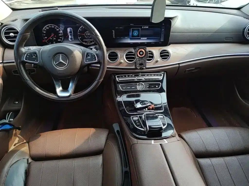 2016 Mercedes-Benz E-Class E 200 L — миниатюра 10