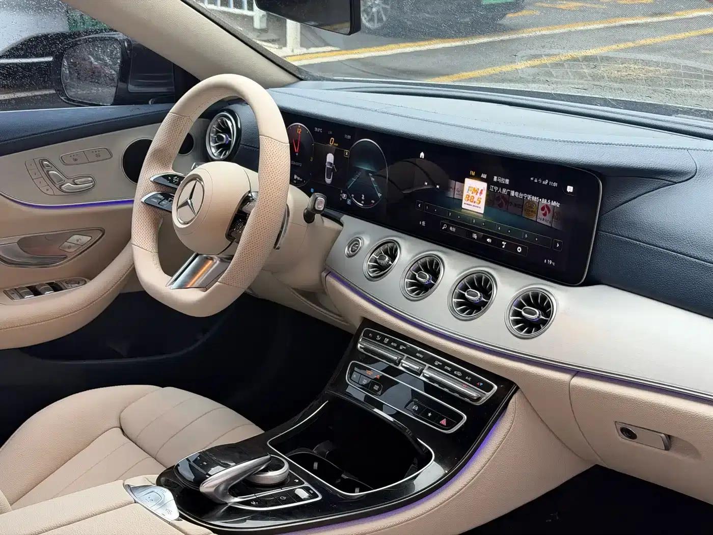 Imported Mercedes-Benz E-Class 2023 E 260 Convertible Coupe — миниатюра 9