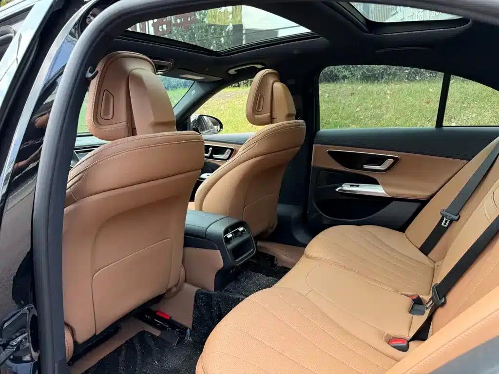 Mercedes-Benz E-Class (Imported) 2025 E 260 Sport Edition — миниатюра 9
