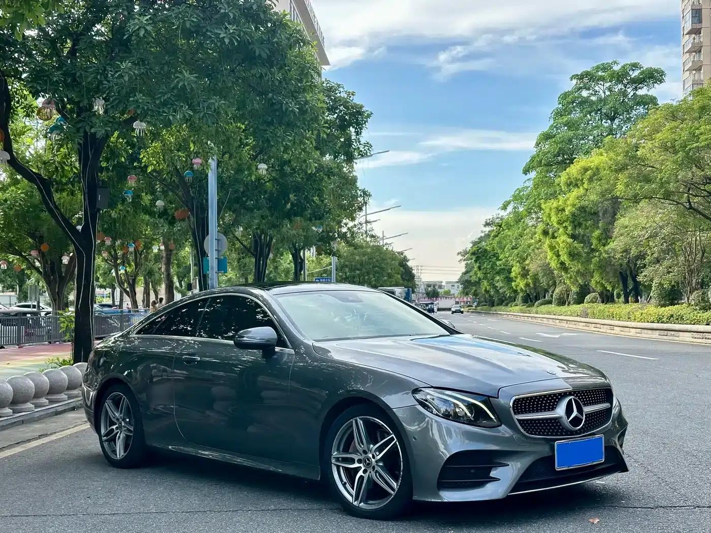 Imported Mercedes-Benz E-Class 2018 E 200 Coupe — миниатюра 1