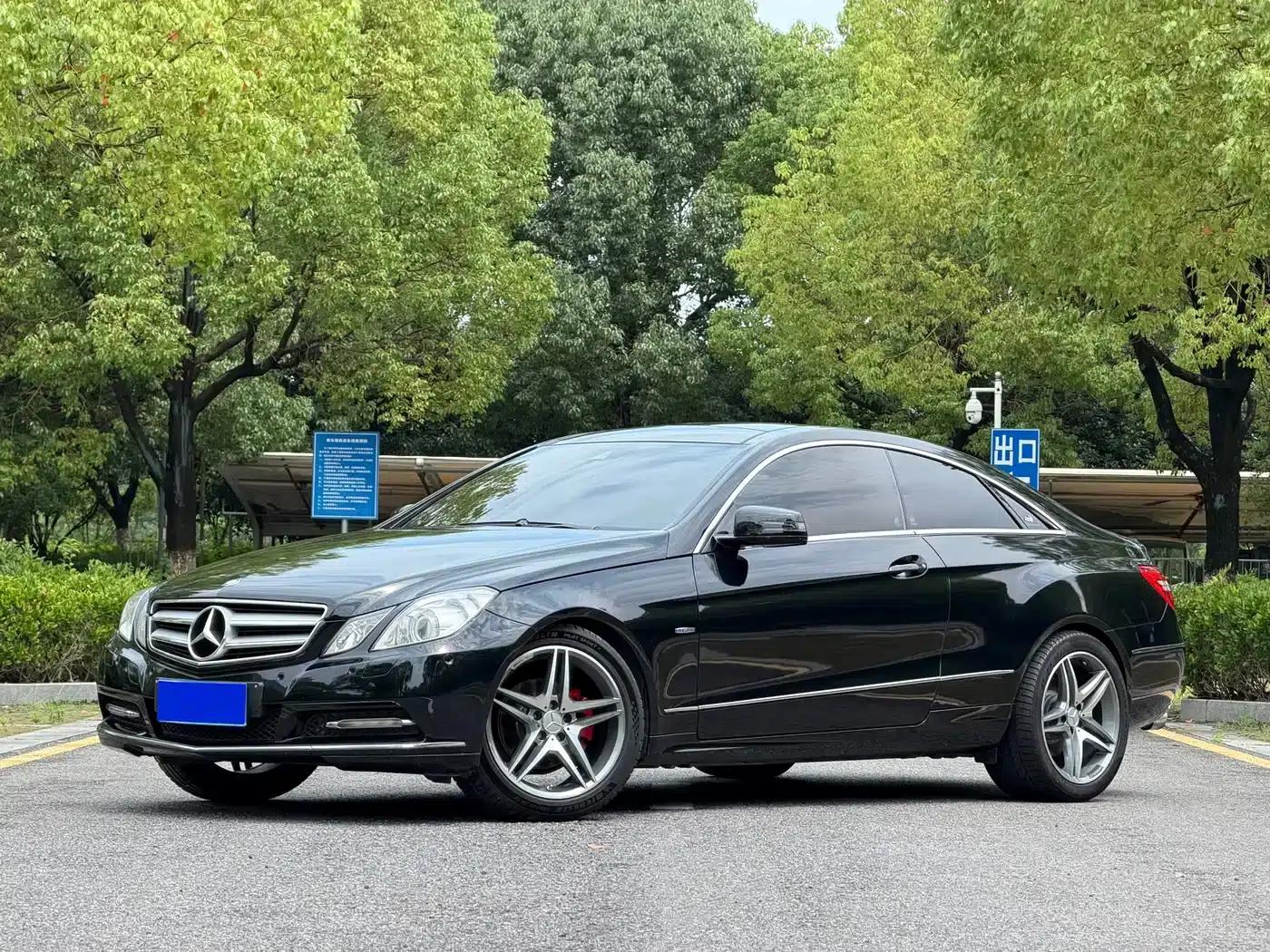 Imported Mercedes-Benz E-Class 2011 E 260 CGI Coupe — миниатюра 1