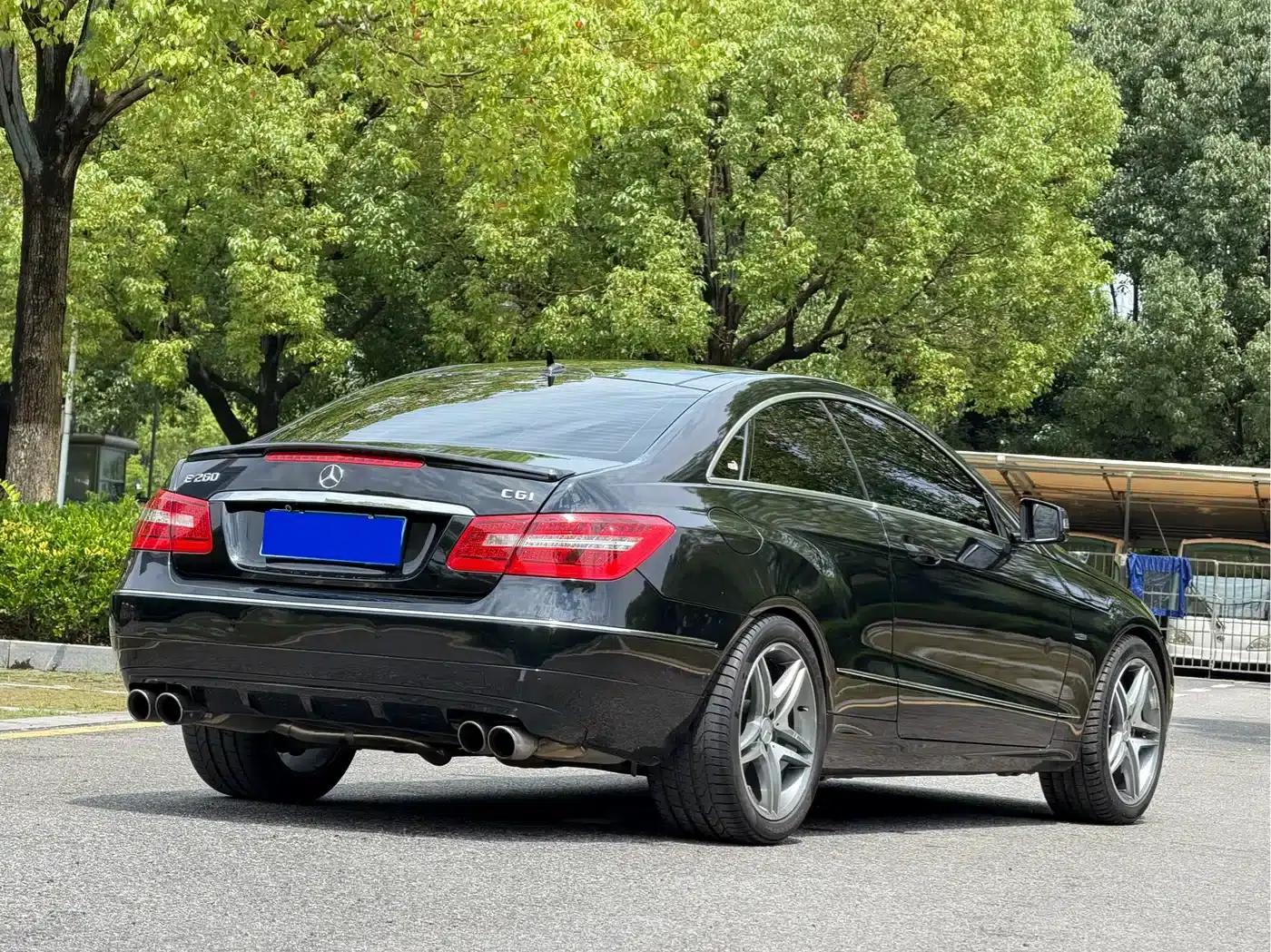 Imported Mercedes-Benz E-Class 2011 E 260 CGI Coupe — миниатюра 6