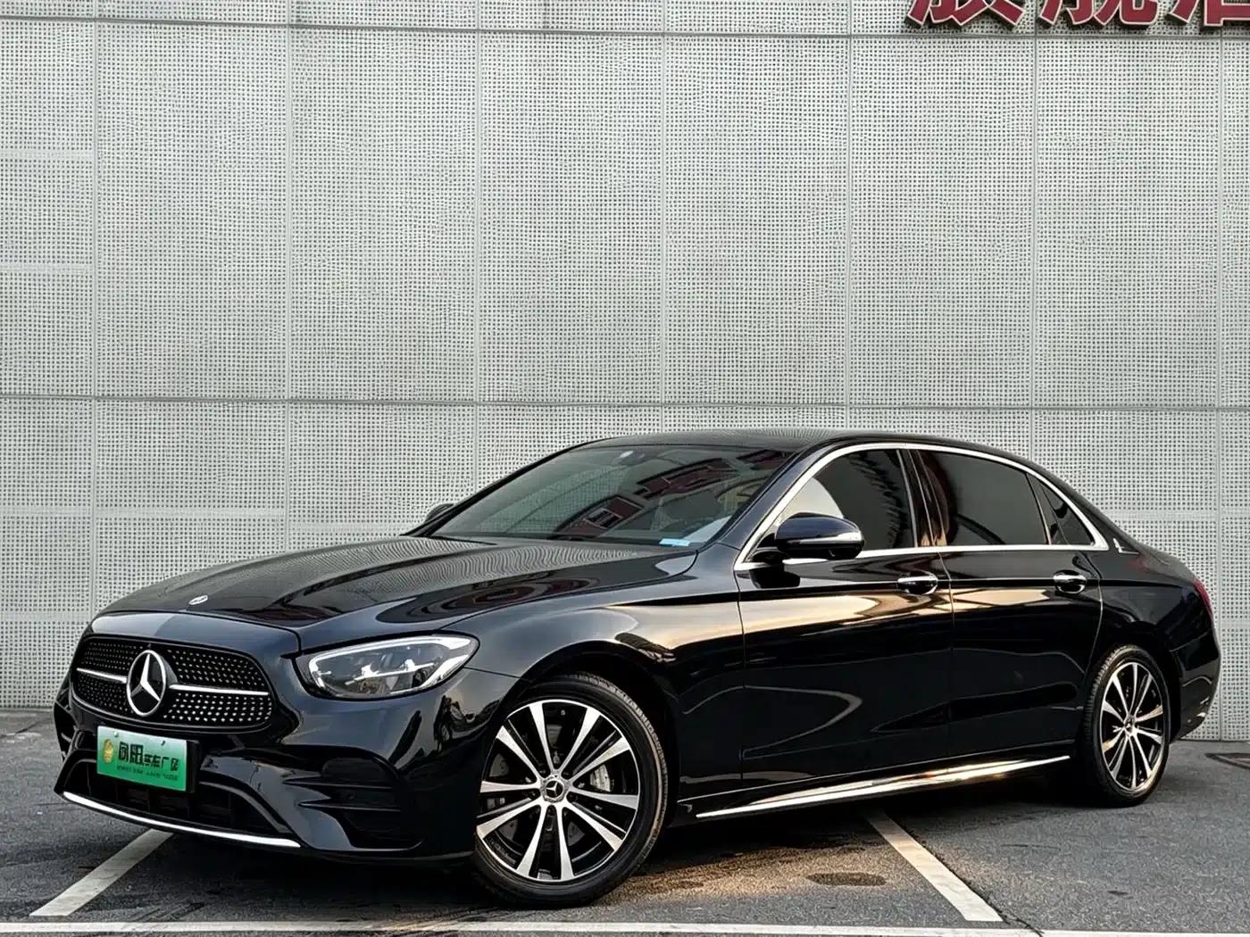 Mercedes-Benz E-Class PHEV 2023 E 350 e L Plug-in Hybrid Sports Sedan — миниатюра 1