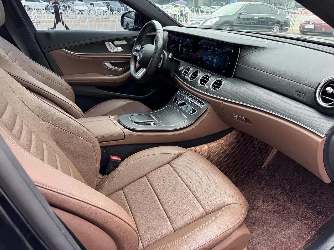 Mercedes-Benz E-Class PHEV 2023 E 350 e L Plug-in Hybrid Sports Sedan — миниатюра 11