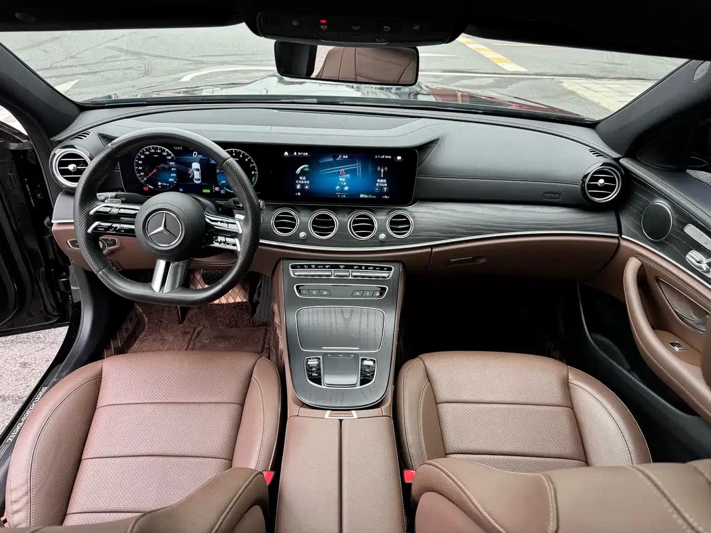 Mercedes-Benz E-Class PHEV 2023 E 350 e L Plug-in Hybrid Sports Sedan — миниатюра 19