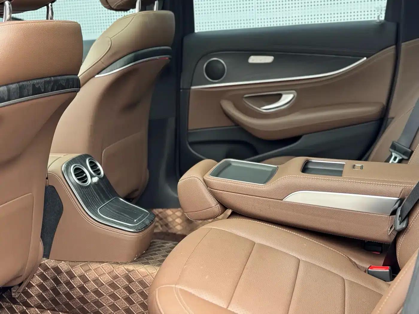 Mercedes-Benz E-Class PHEV 2023 E 350 e L Plug-in Hybrid Sports Sedan — миниатюра 22