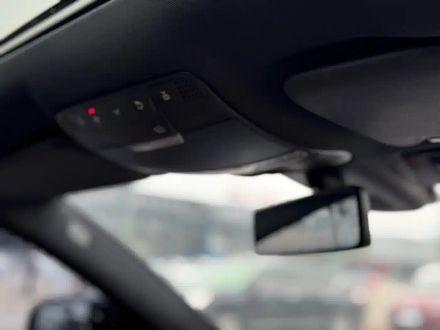 Mercedes-Benz E-Class PHEV 2023 E 350 e L Plug-in Hybrid Sports Sedan — миниатюра 29