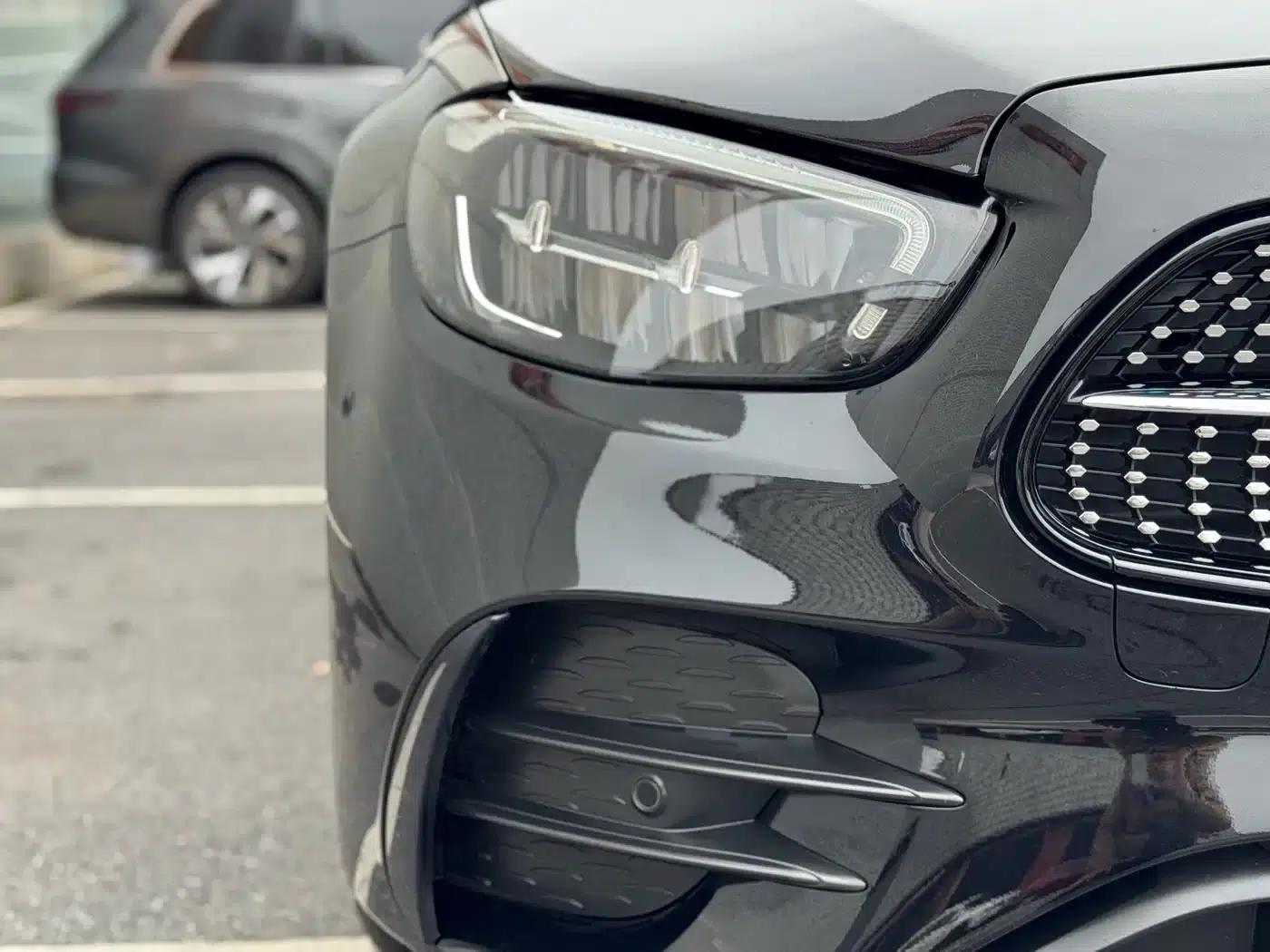 Mercedes-Benz E-Class PHEV 2023 E 350 e L Plug-in Hybrid Sports Sedan — миниатюра 31