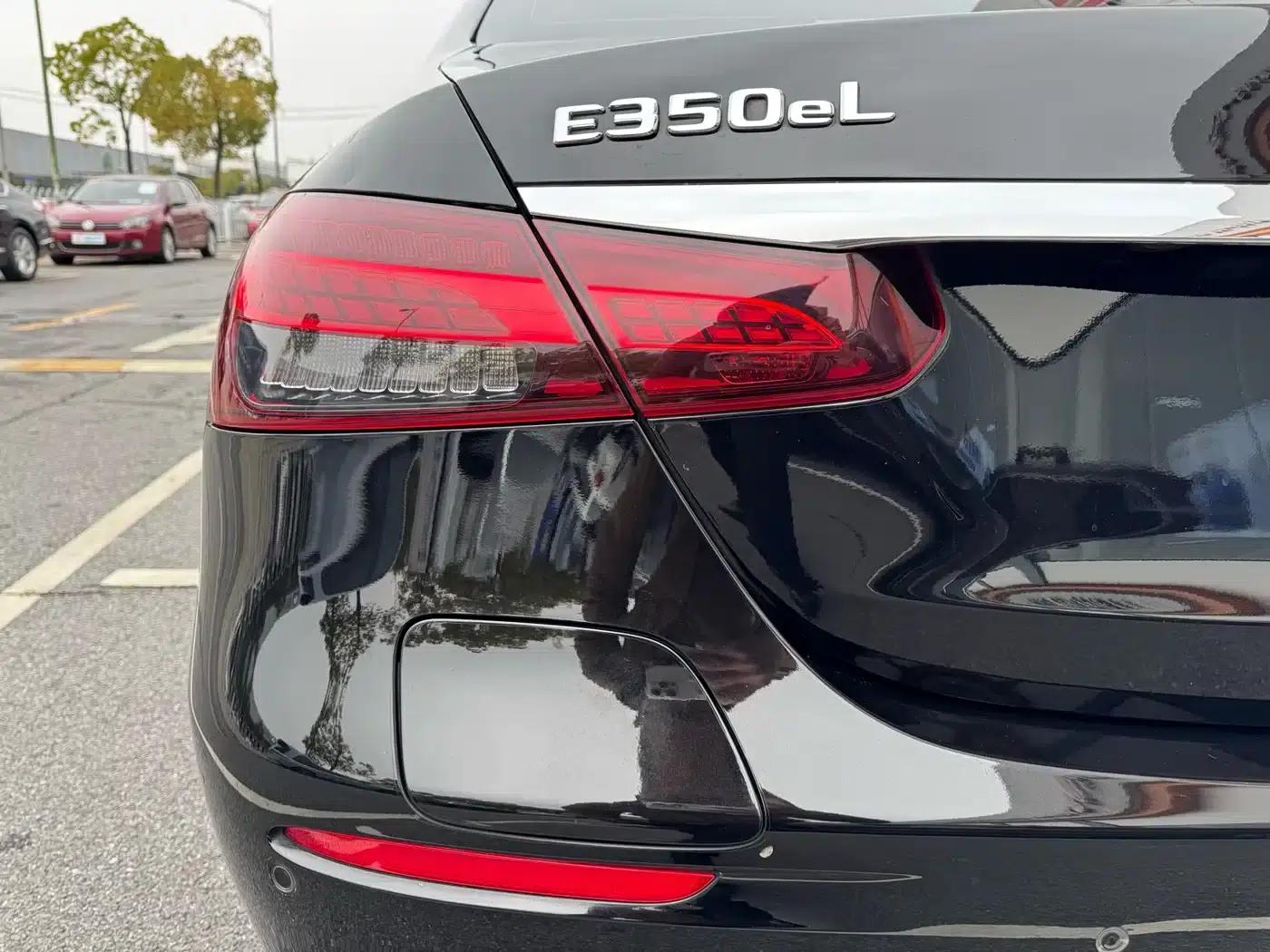 Mercedes-Benz E-Class PHEV 2023 E 350 e L Plug-in Hybrid Sports Sedan — миниатюра 37